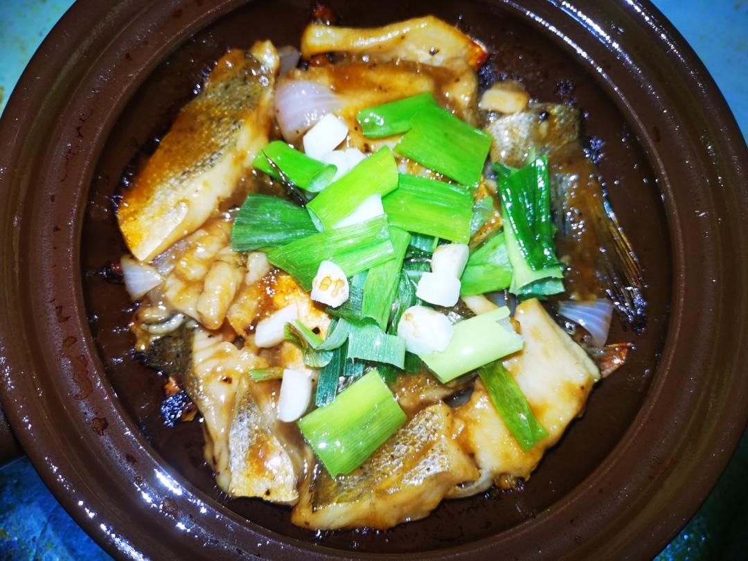 葱香焗鲈鱼