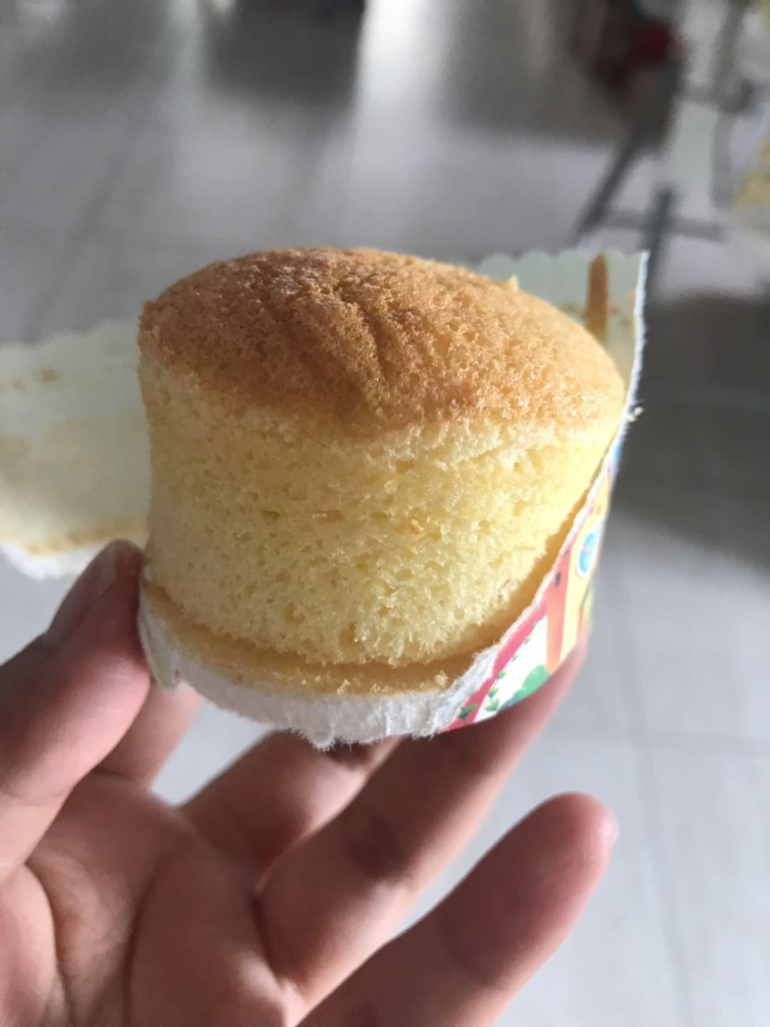 软绵绵戚风纸杯蛋糕