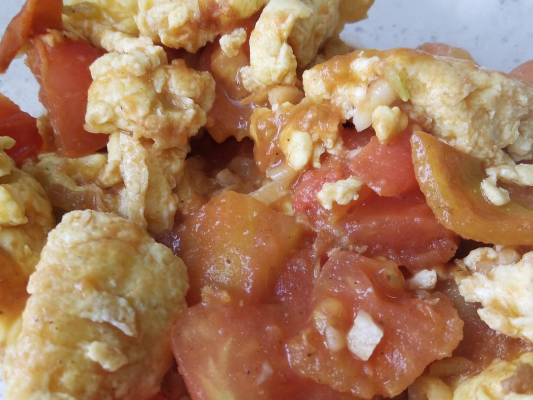 西红柿炒鸡蛋的做法