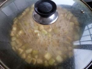 土豆炖茄子(东北菜)的做法 步骤7