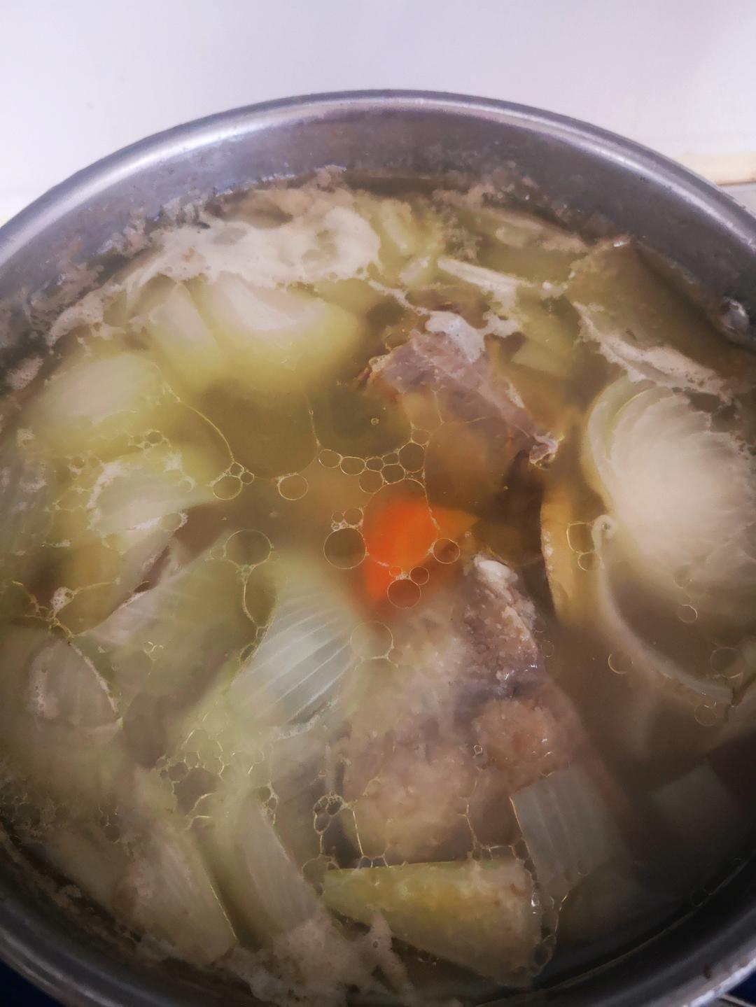 清炖🐂牛尾骨汤🍲