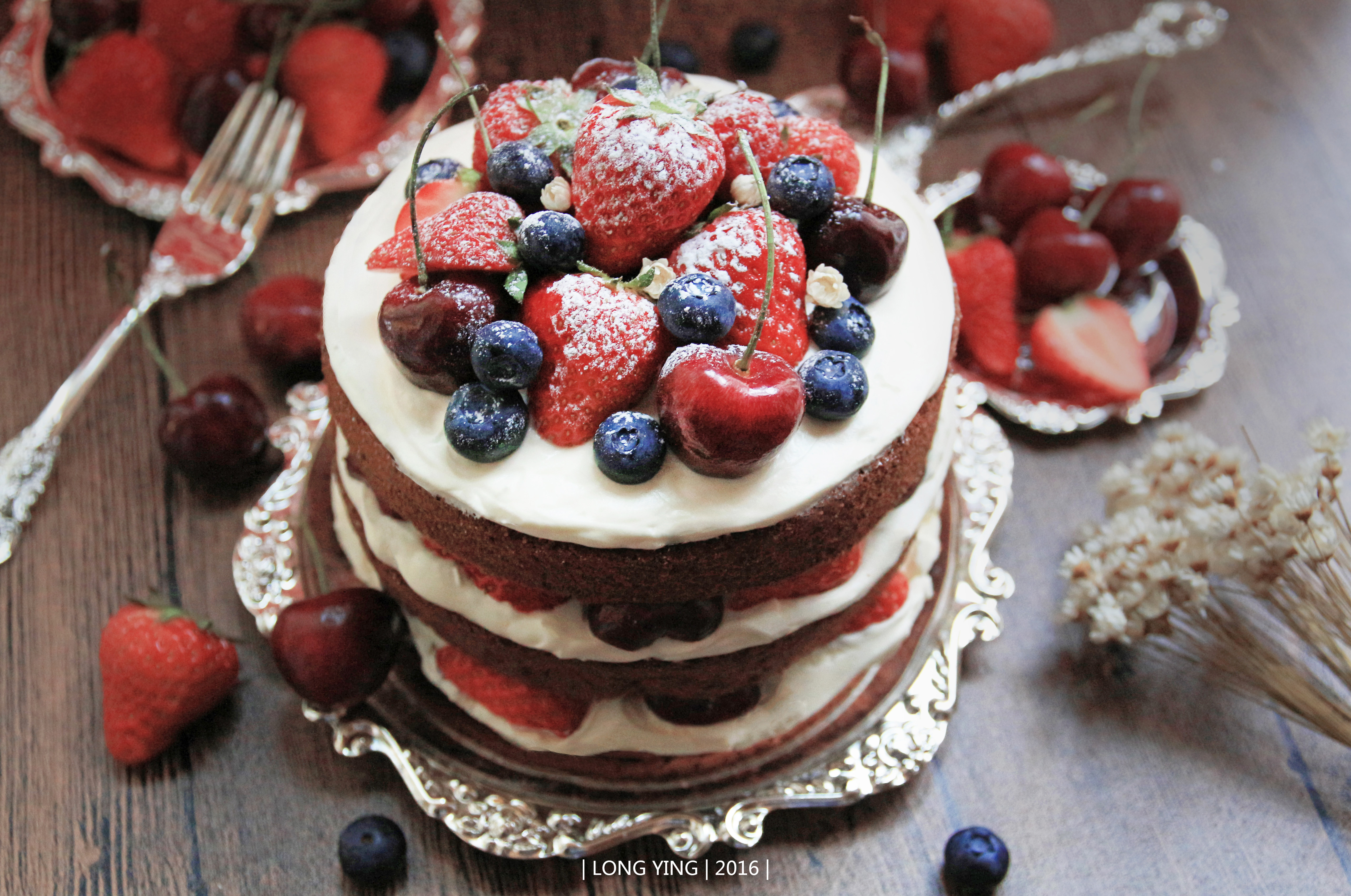 圣诞“裸蛋糕”