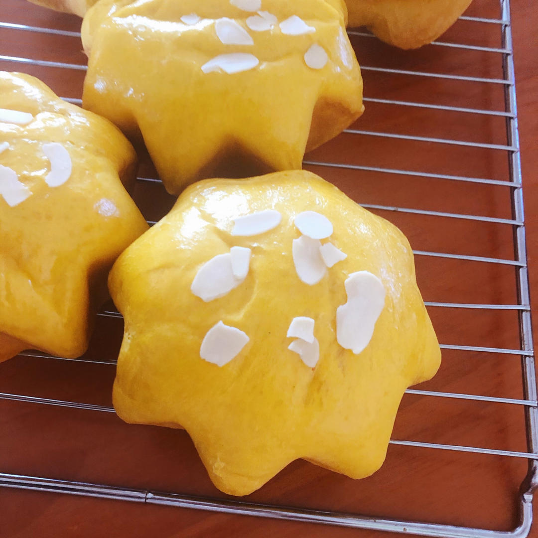 金灿灿南瓜星星面包