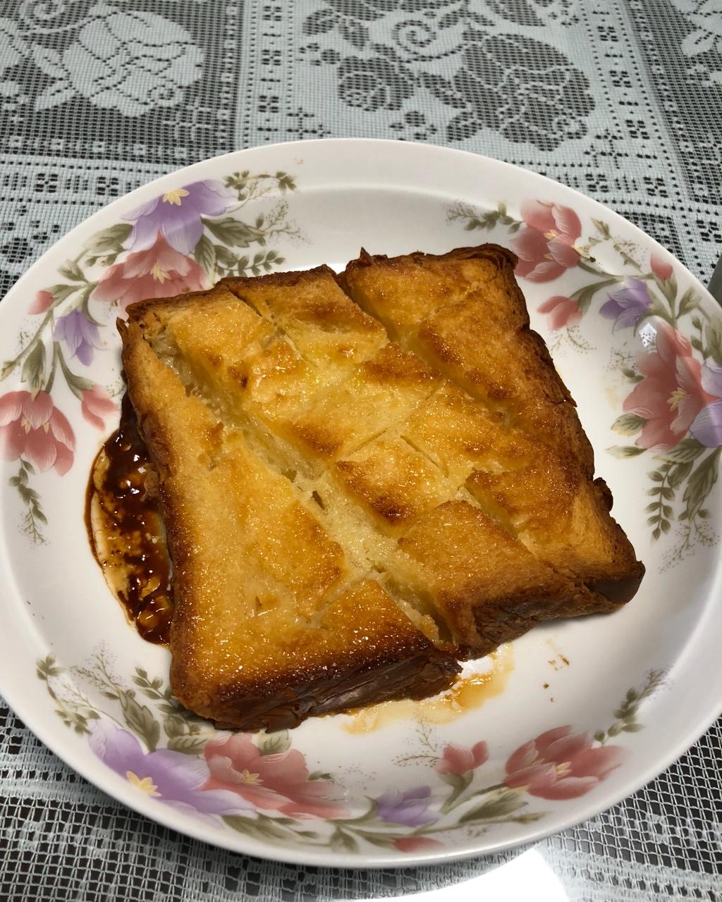 炼乳烤吐司