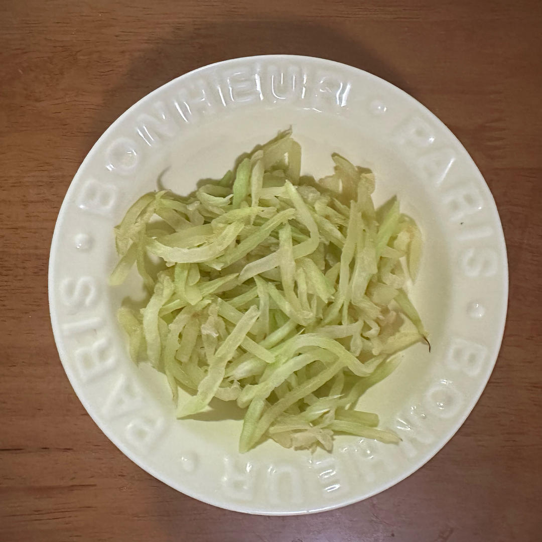 清炒莴笋丝