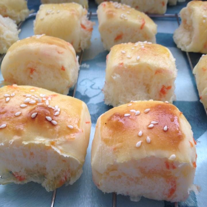 胡萝卜奶油小面包