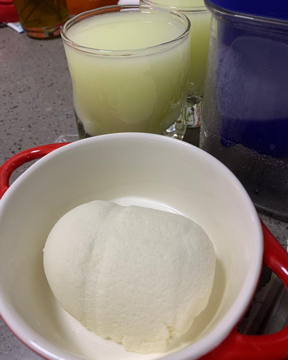 酸奶自制茅屋奶酪，乳清不酸不浪费！健身推荐，超简单