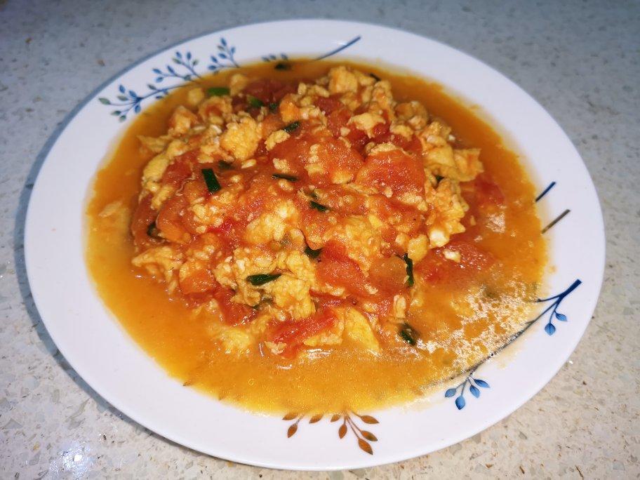 番茄炒鸡蛋（超浓的番茄味）