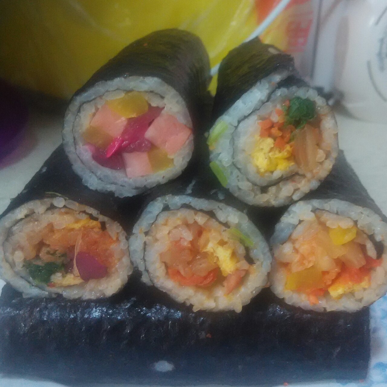 紫菜泡菜包饭