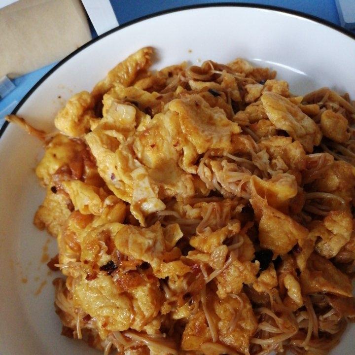 金针菇炒鸡蛋