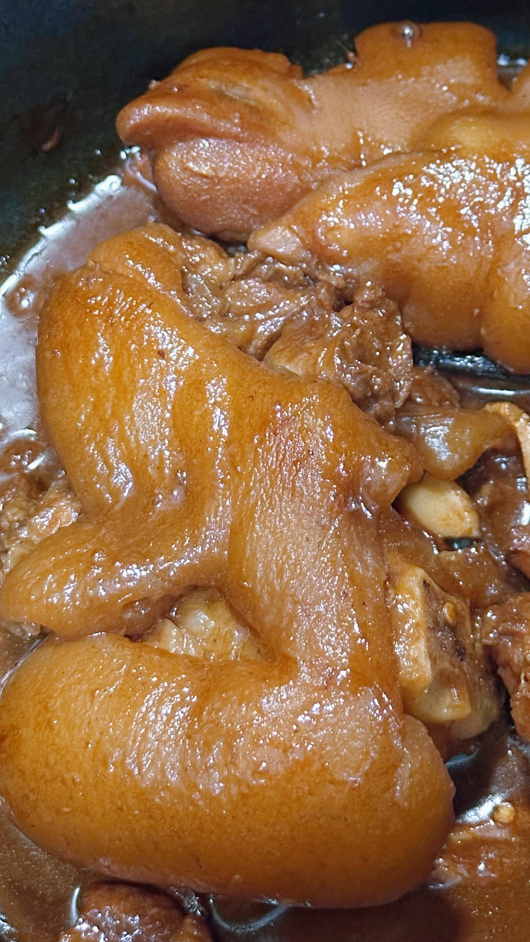 美味的家常菜：红烧猪蹄