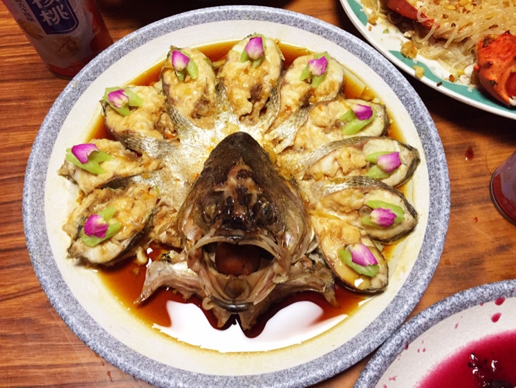 孔雀开屏清蒸鱼