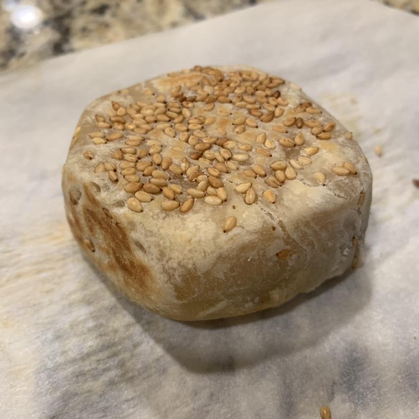 排四个小时队也买不到的鲜肉月饼，秘诀是放麻油！