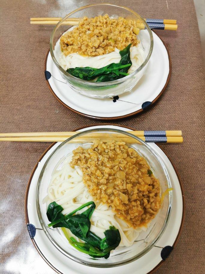 简单快手家常版炸酱面