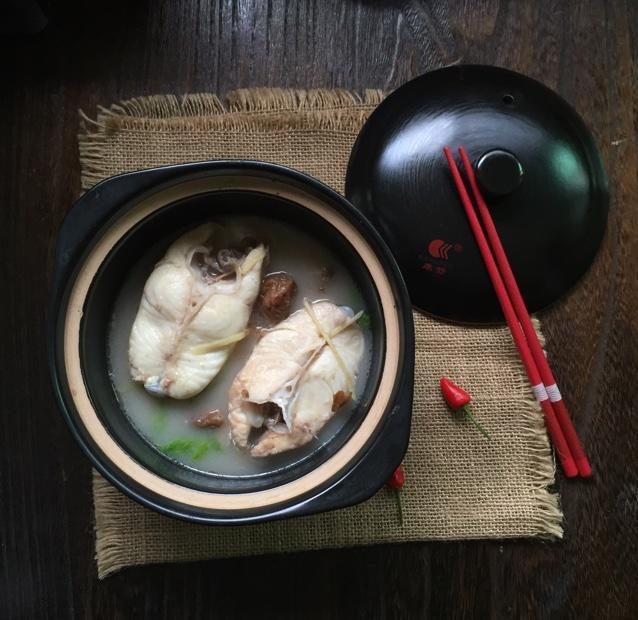 咸梅（蒸）煮鱼的做法