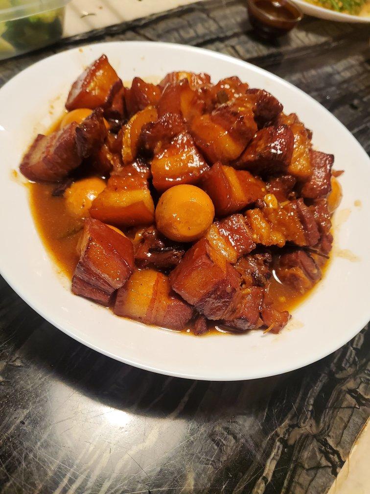 加了鹌鹑蛋后，这盘红烧肉，美味的逆天啦——鹌鹑蛋烧肉（孔瑶食谱）