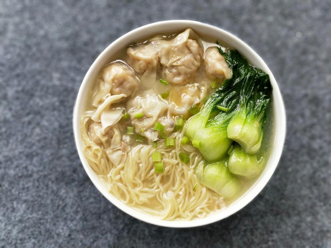 经典港式鲜虾云吞面