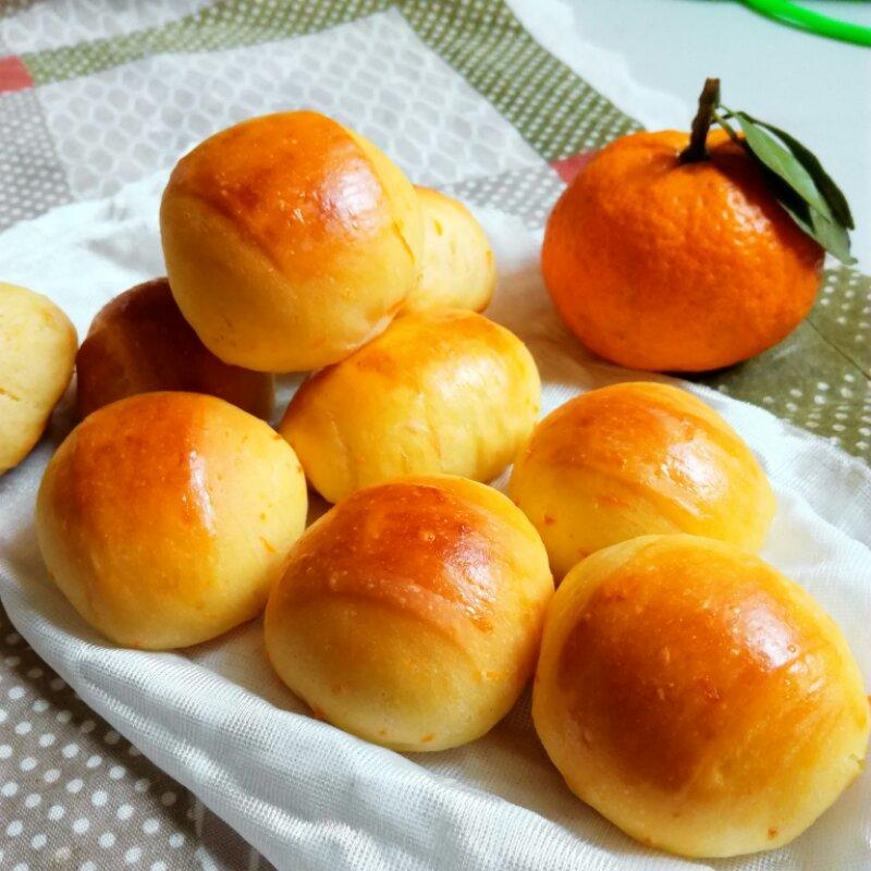 胡萝卜奶油小面包