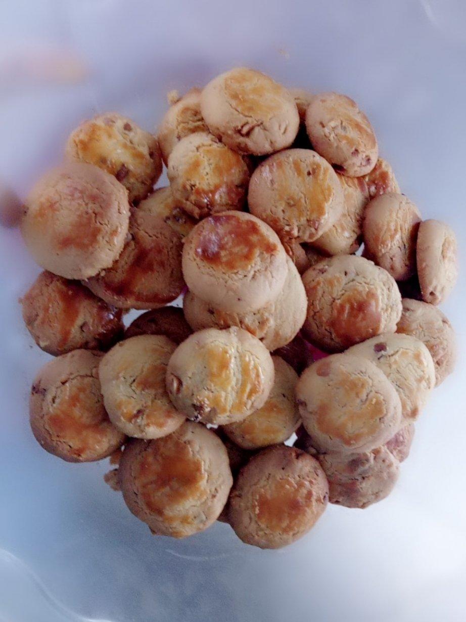 一口停不下花生酥