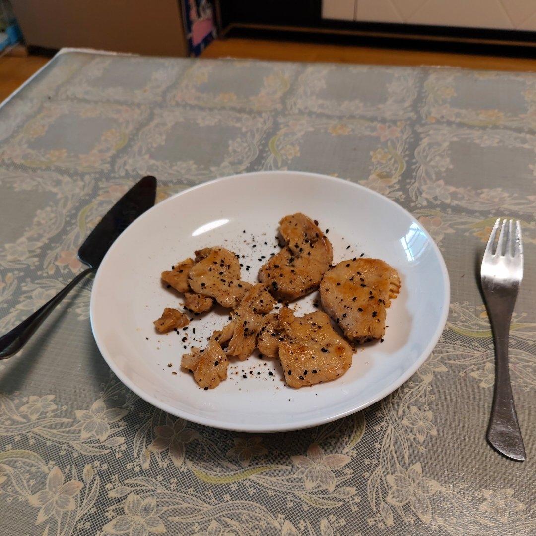 【嫩煎鸡胸肉】