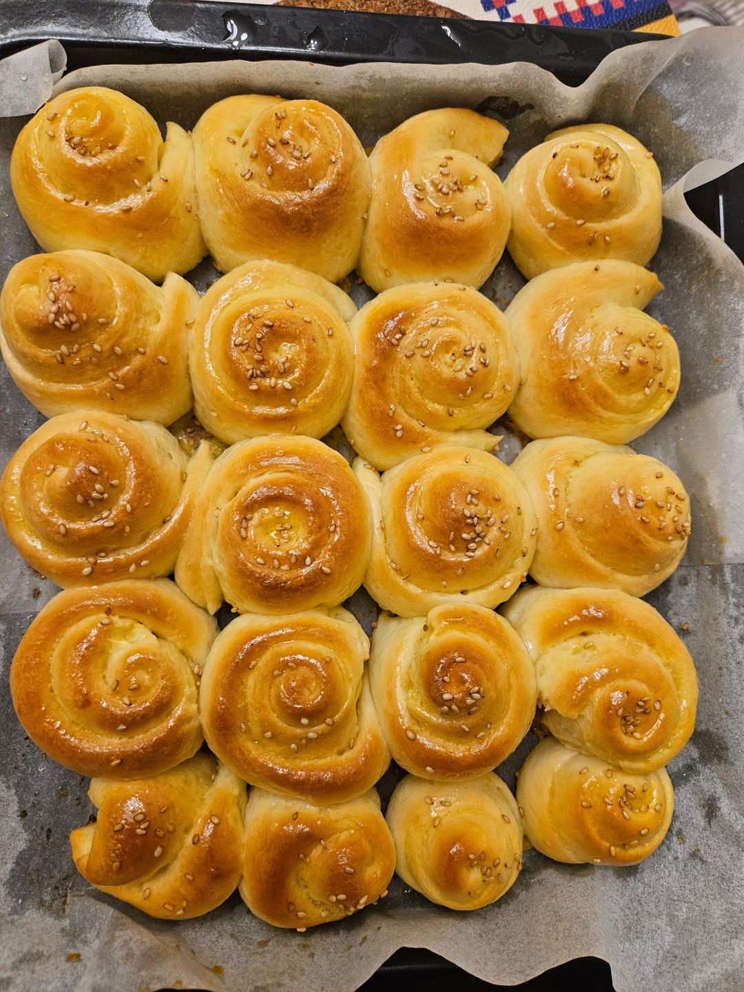 脆底蜂蜜小面包