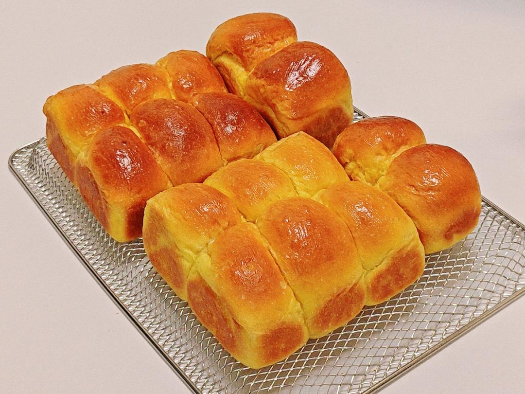 金灿灿南瓜小餐包