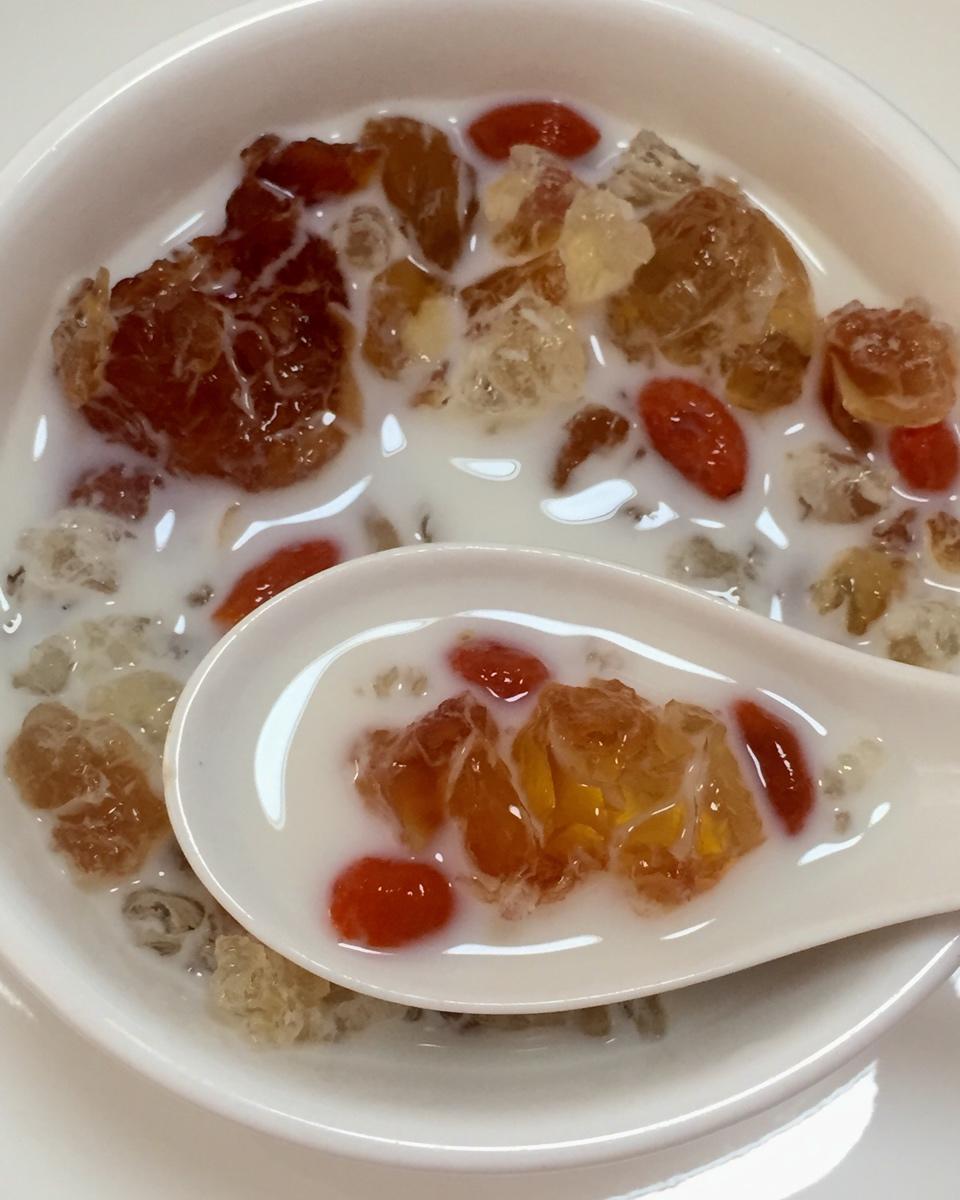 绕絷柔做的{何故居}桃胶奶