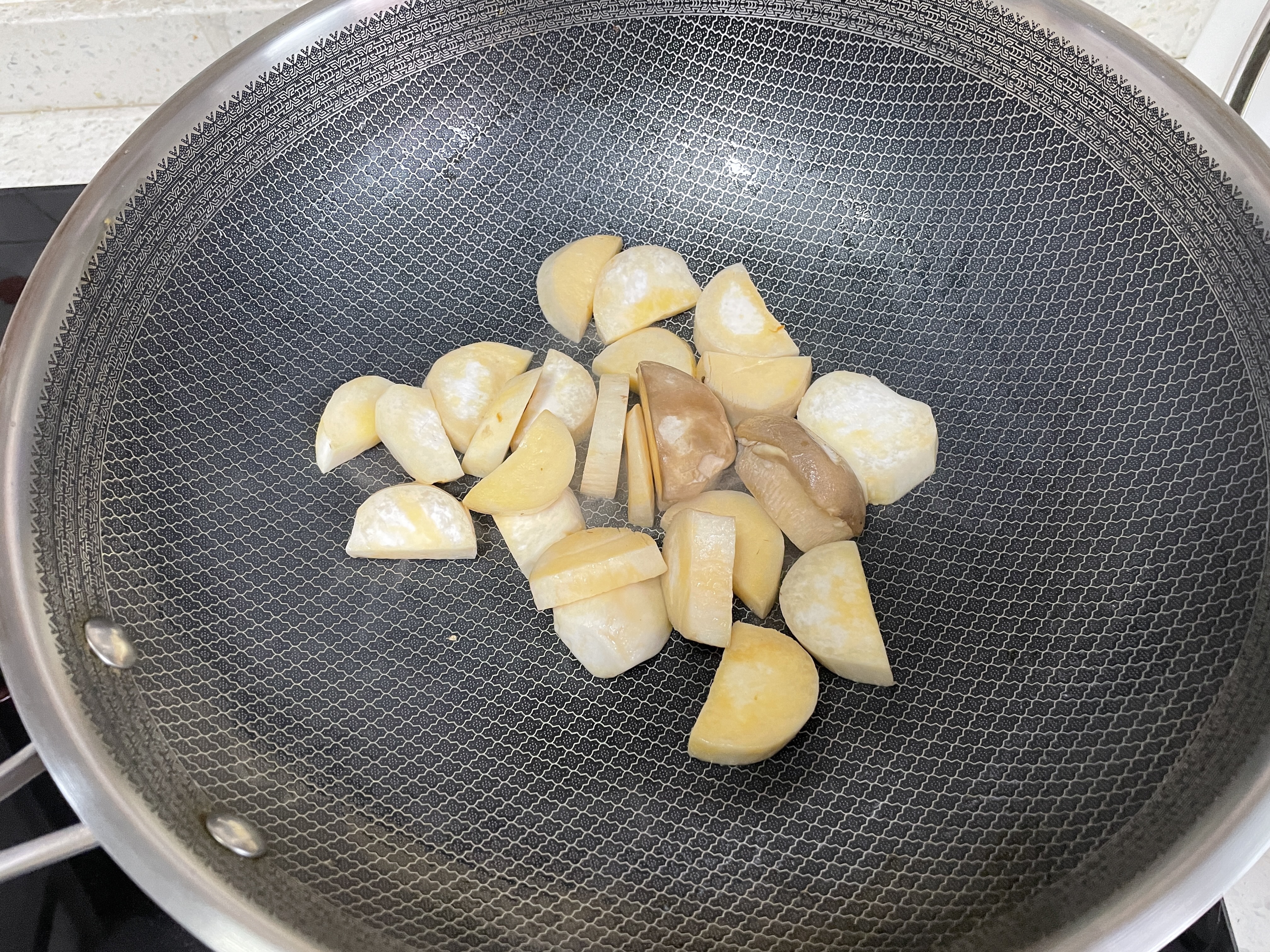 方便家庭操作的日式牛肉咖喱饭-焦化洋葱版的做法 步骤8