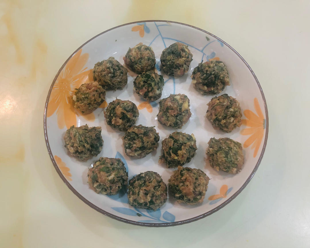 客家艾叶蒸肉丸