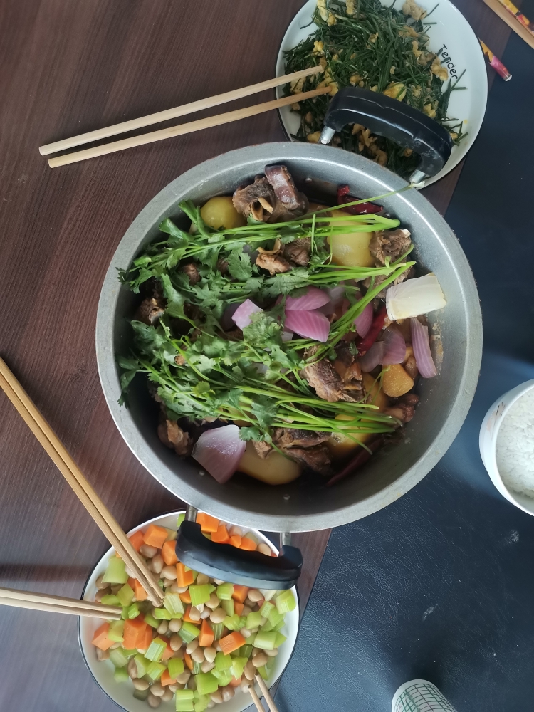 青海炕锅羊肉的做法