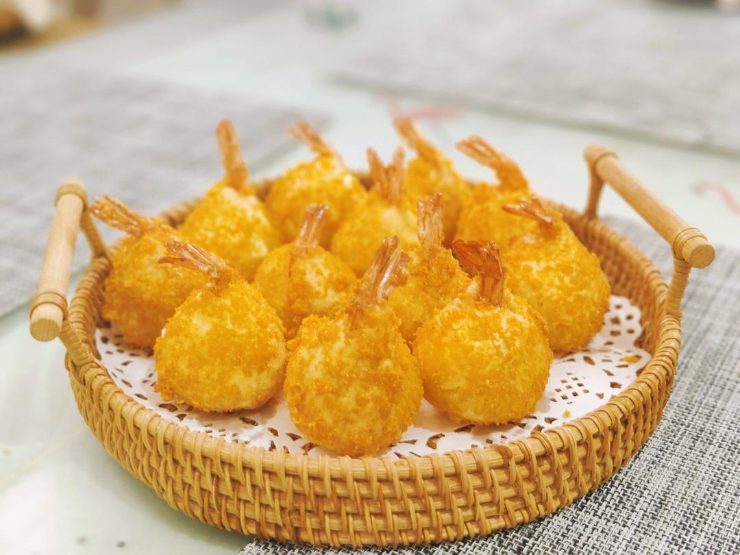 年夜饭必做硬菜，颜值高上档次！美味鲜虾与土豆的碰撞，你真的要试试！