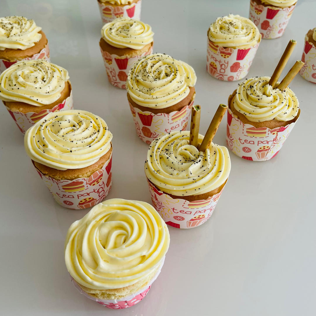 纸杯蛋糕 8寸戚风蛋糕的量