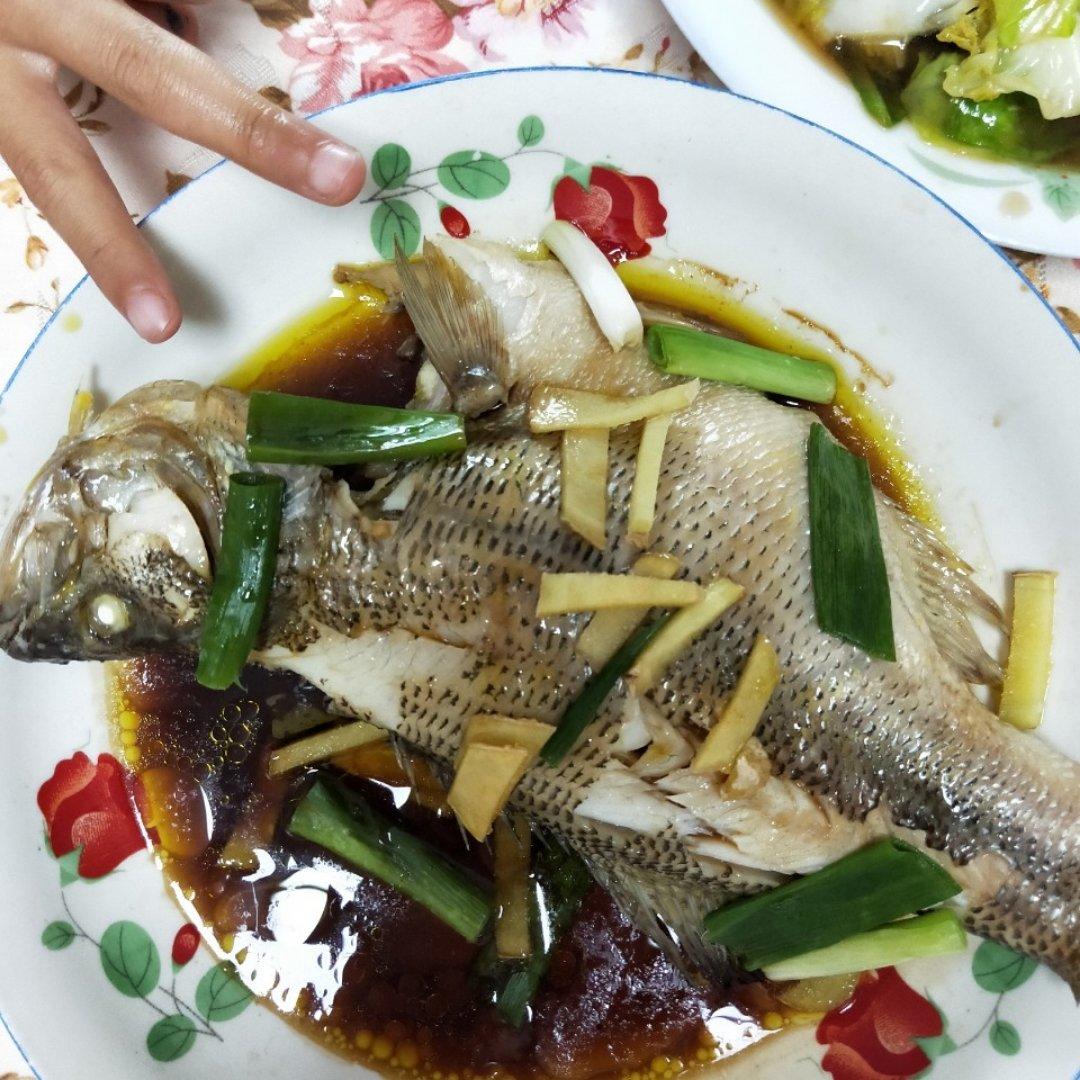清蒸鲈鱼