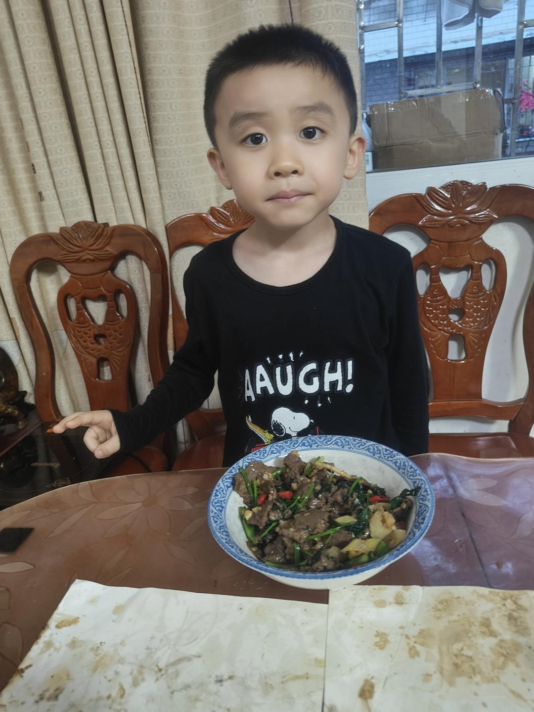 下饭菜“香菜牛肉” 香辣鲜嫩特别开胃