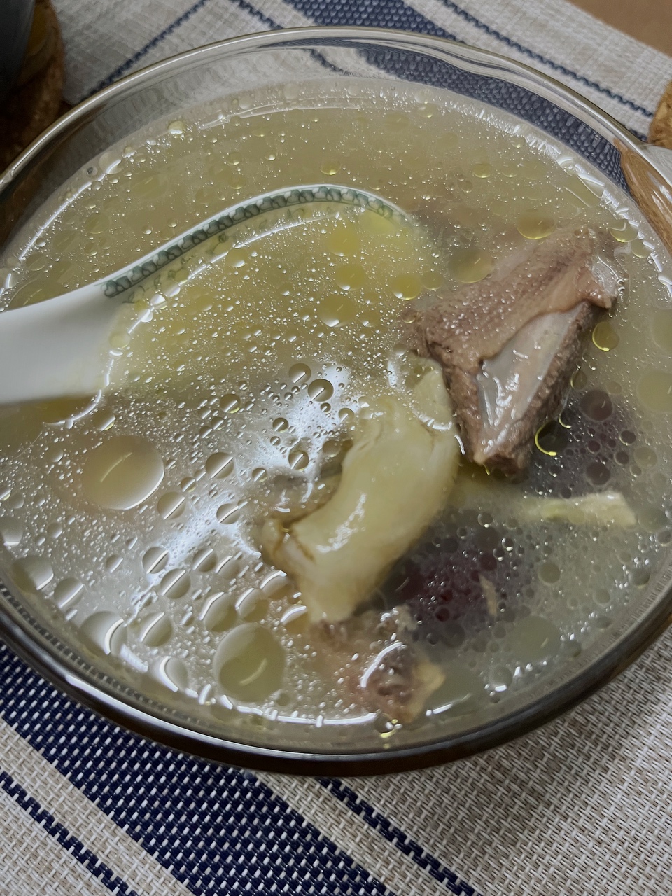 鱼胶鸽子汤的做法
