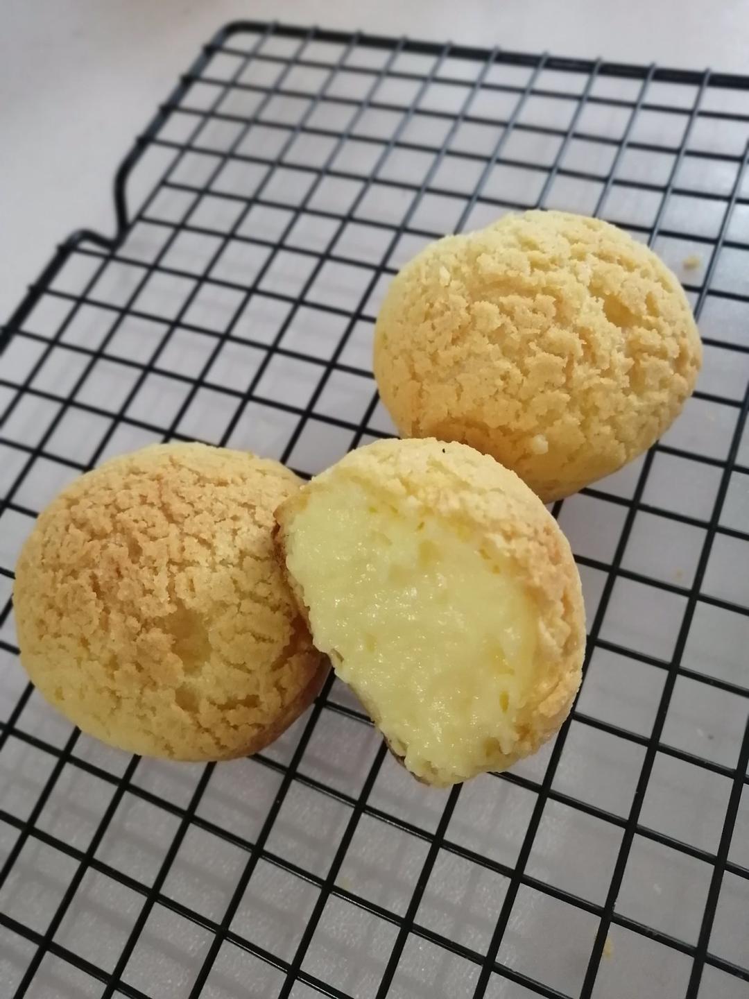 一口就爆浆的卡士达酥皮泡芙