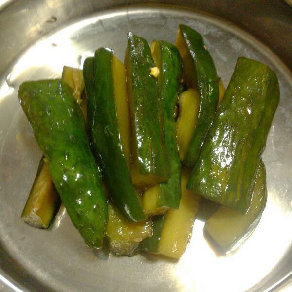 凉腌黄瓜