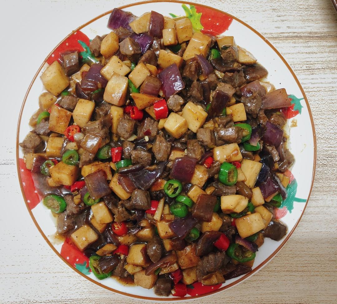 家常菜~杏鲍菇烧牛肉粒