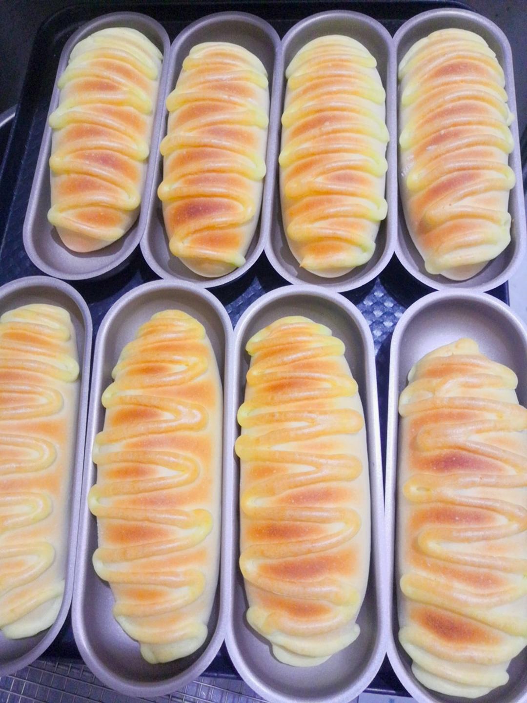 70%中种法鲜奶雪露面包~