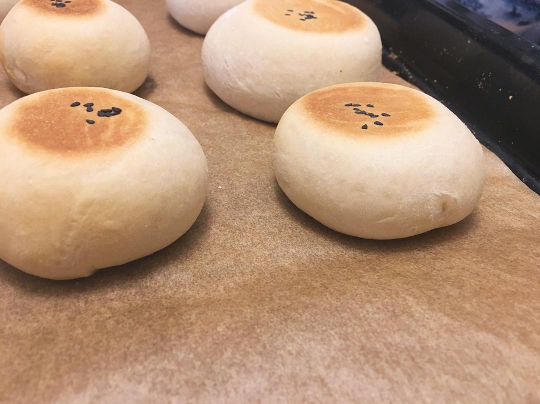 鲜奶红豆包