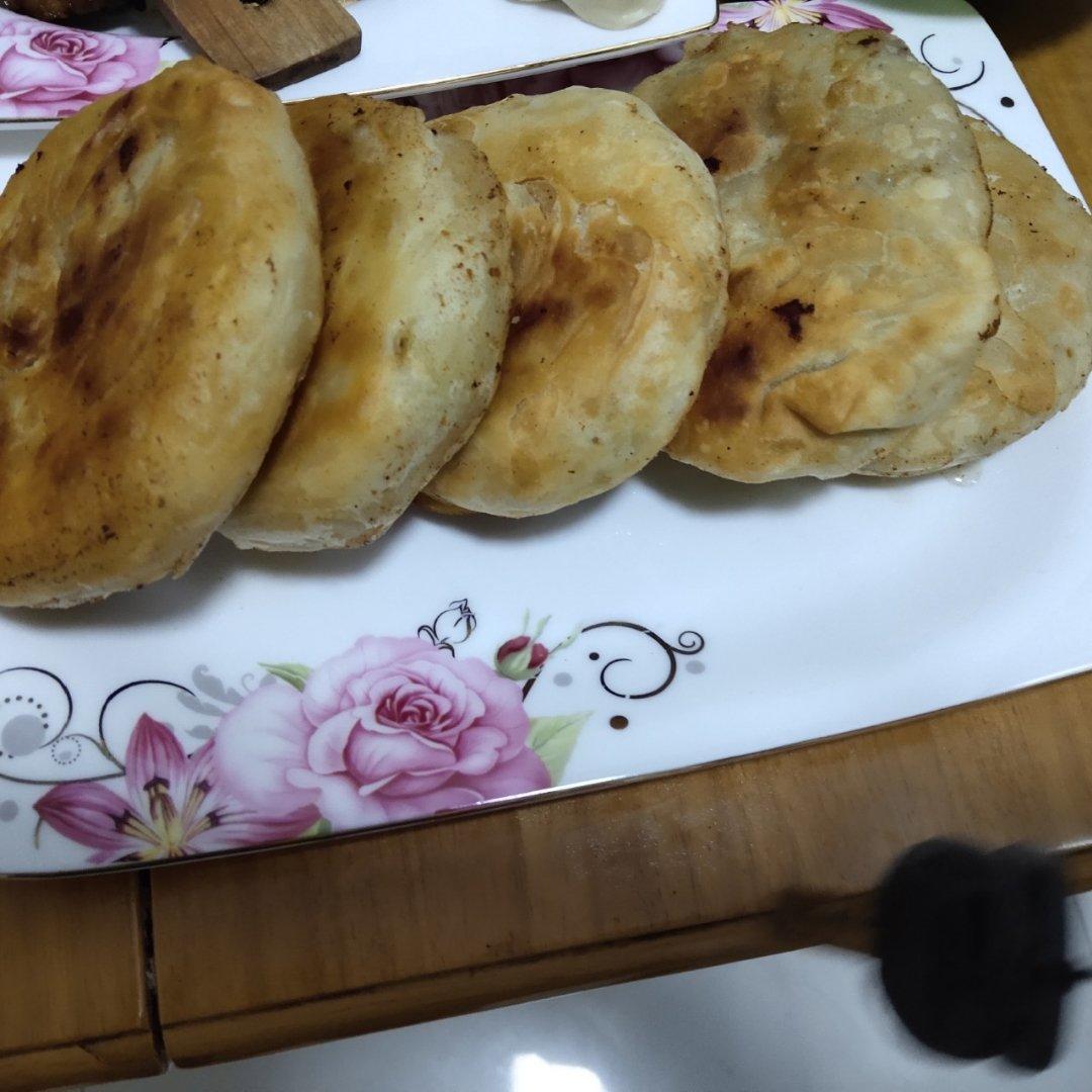 宫廷香酥牛肉饼