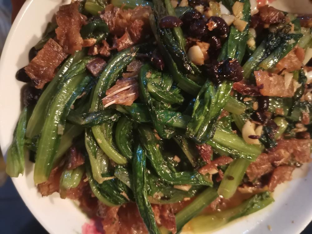 豆豉鲮鱼油麦菜的做法