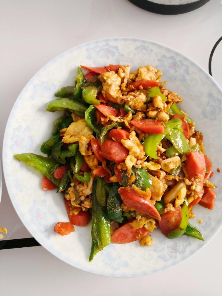 青椒炒鸡蛋火腿