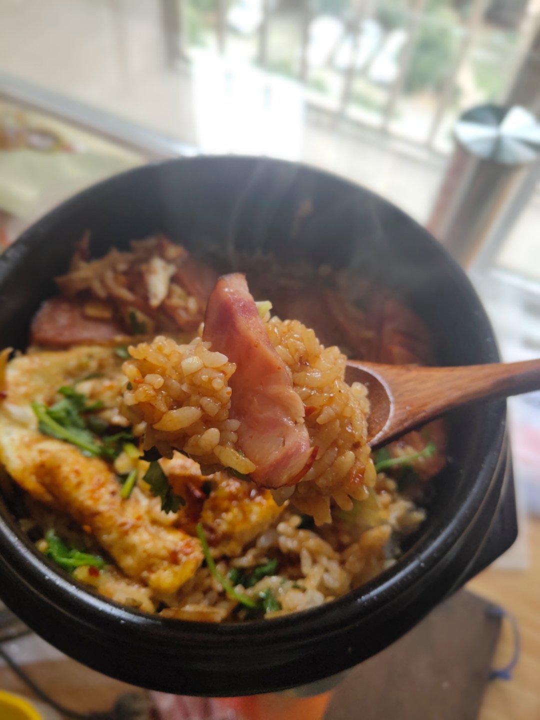 香肠煲仔饭