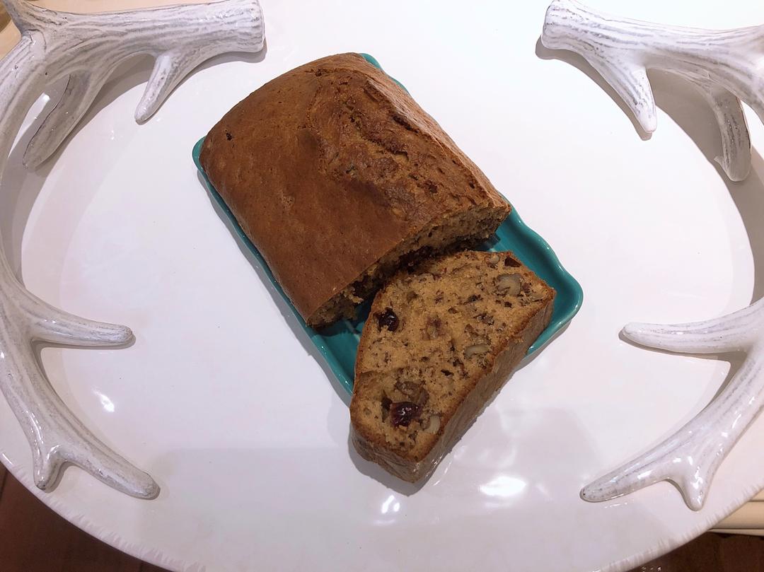 《Tinrry+》健康快手的香蕉核桃蛋糕