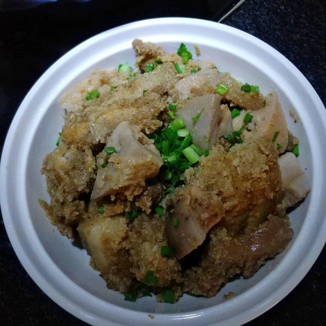 莲藕粉蒸肉（自制蒸肉米粉）