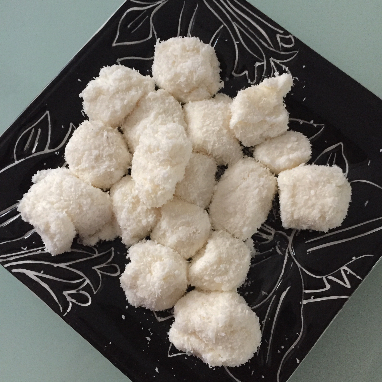椰丝牛奶小方糕