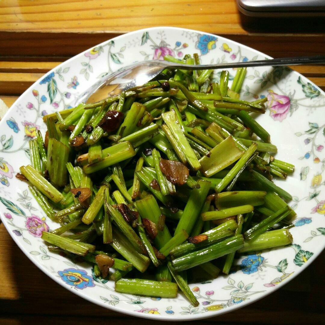 炝炒芹菜