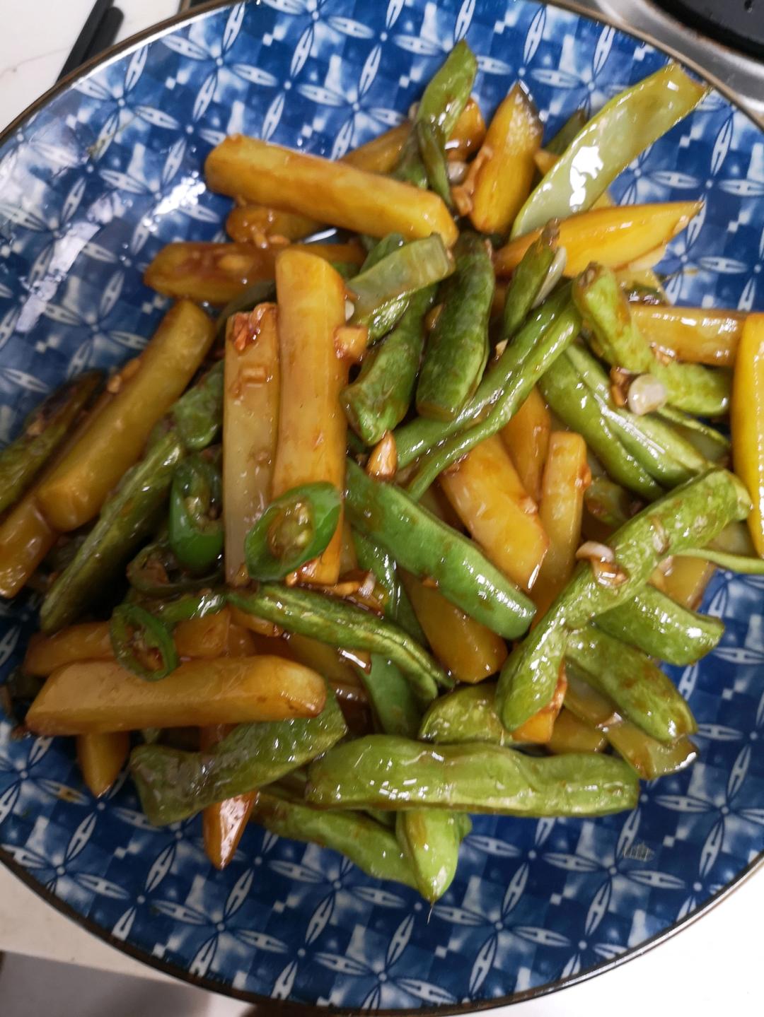 干煸豆角土豆