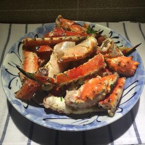 帝王蟹：葱姜炒蟹脚，蟹黄蒸鸡蛋的做法 步骤8